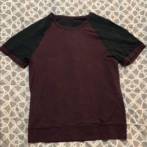 Men’s Small Lululemon Short Sleeve Shirt